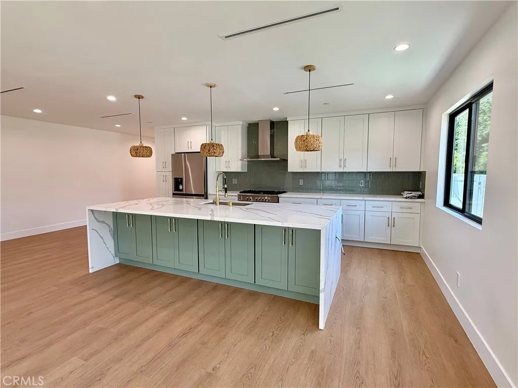 22130 Gault Street, Canoga Park, CA 91303 - Photo 5 of 49, Canoga Park, CA