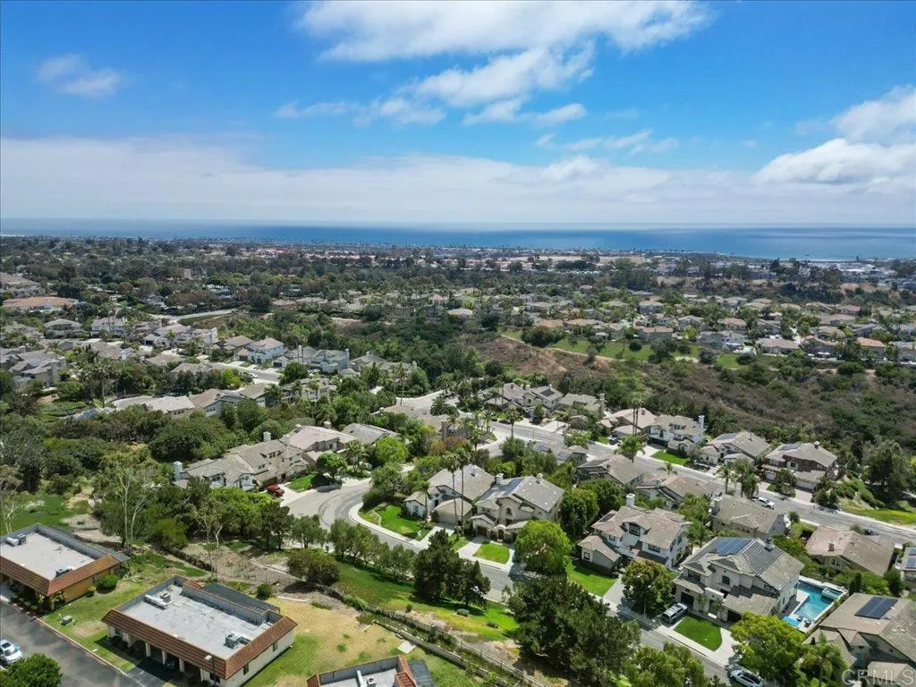 https://cdn.realtyfeed.com/cdn/127/306743099/308eb6ba918736abca9d029db59ddd1a.webp
