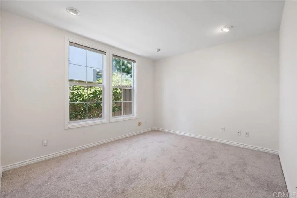 https://cdn.realtyfeed.com/cdn/127/306743099/3210d5d2f880fb21304fae63fd20c813.webp