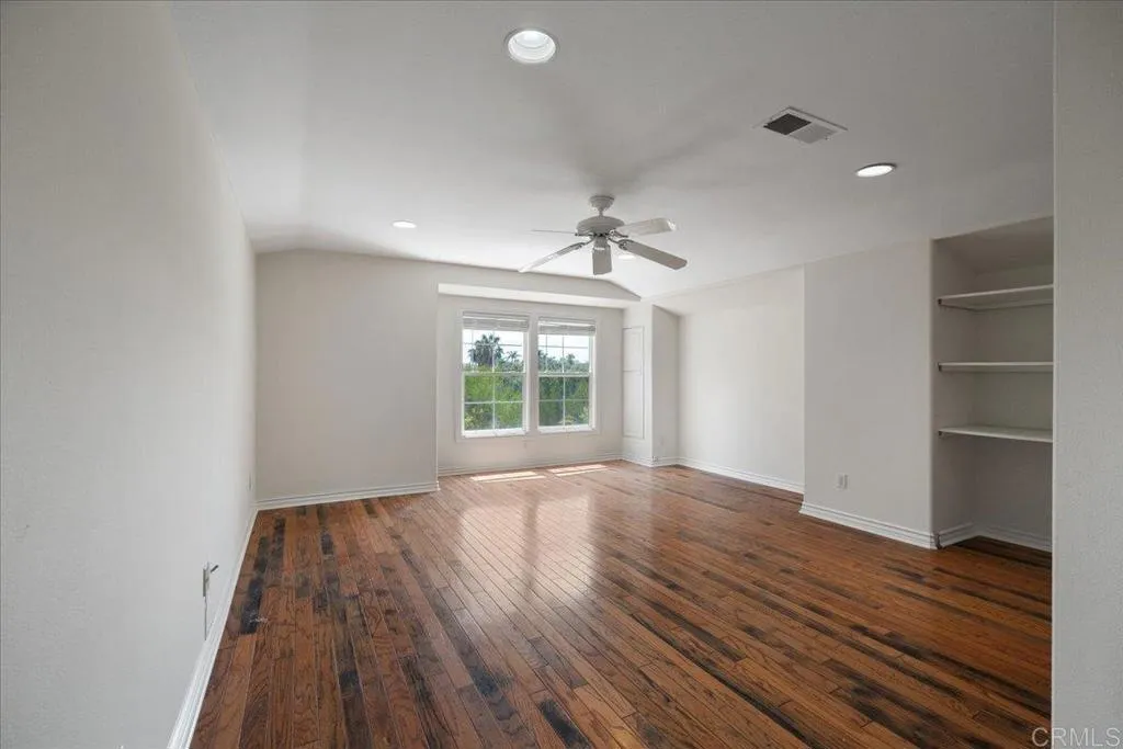 https://cdn.realtyfeed.com/cdn/127/306743099/618b498b83230f0ce3097d68d3371b45.webp