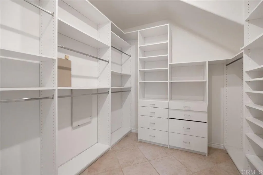 https://cdn.realtyfeed.com/cdn/127/306743099/62a0383861eda215e5efe2c7fd6c244f.webp