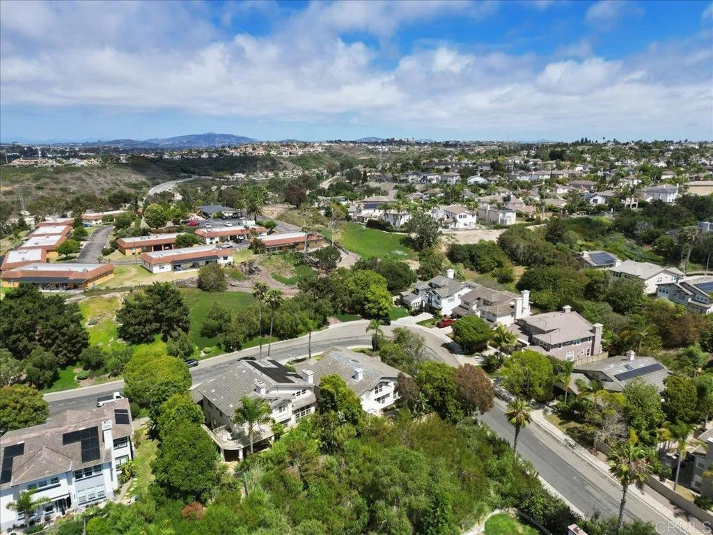 https://cdn.realtyfeed.com/cdn/127/306743099/b3d38992b84f1b9b0f69086c00fd10b1.webp