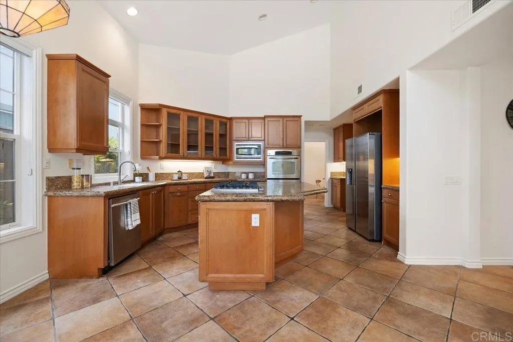 https://cdn.realtyfeed.com/cdn/127/306743099/f23de356dbfeb491004f4429d5332d3a.webp
