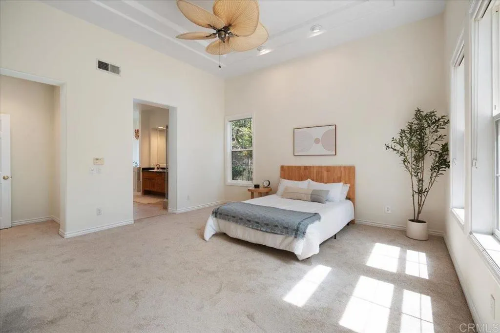 https://cdn.realtyfeed.com/cdn/127/306743099/fb327edc2d2151345931e2f2a2265e29.webp