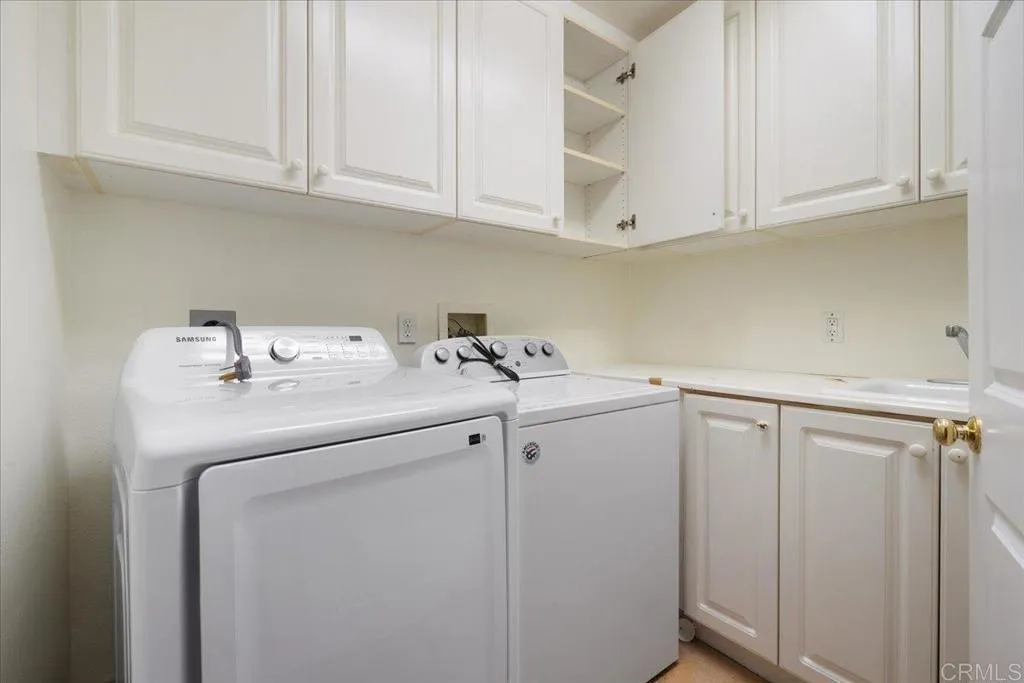 https://cdn.realtyfeed.com/cdn/127/306743099/ffe4465e5af4b20882525c7c751eaf39.webp
