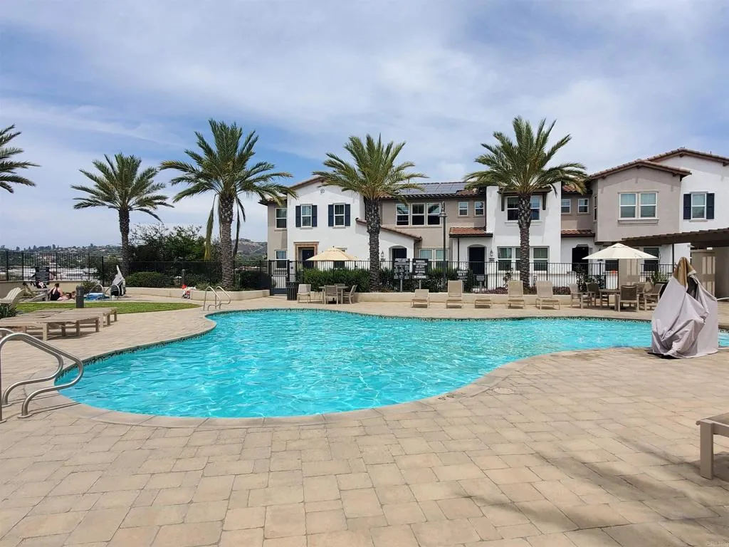 https://cdn.realtyfeed.com/cdn/127/306743146/fb38cc596f84cb8c5a70850efd3ef440.webp