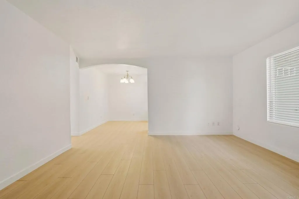 https://cdn.realtyfeed.com/cdn/127/306743148/186c0e2e9a0eb39a8422ab933f20fb49.webp