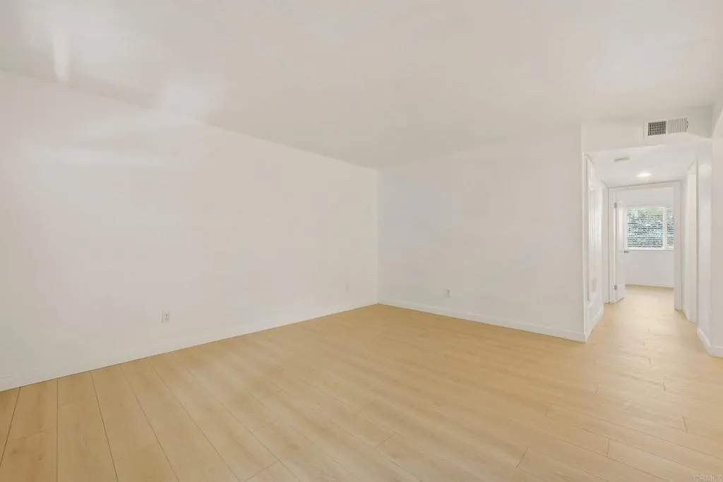 https://cdn.realtyfeed.com/cdn/127/306743148/213afc3f6351279667046b07ca99a0a8.webp