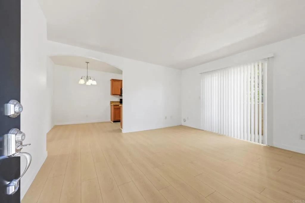 https://cdn.realtyfeed.com/cdn/127/306743149/748ab95caf2ce29946e98df4d6701ad2.webp