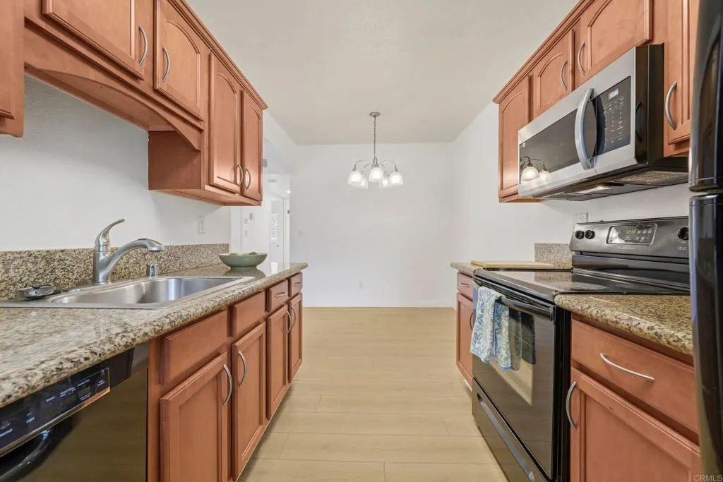 https://cdn.realtyfeed.com/cdn/127/306743149/8f4551fb63b253fc87a417341417f8a4.webp