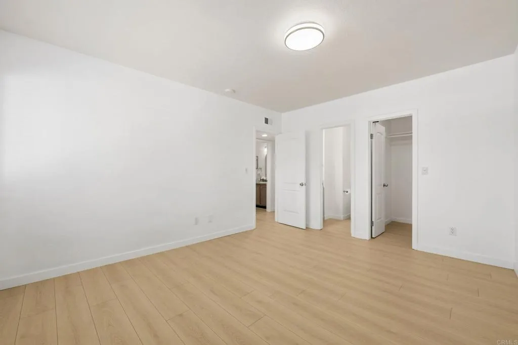https://cdn.realtyfeed.com/cdn/127/306743149/acf28976202b4d1b7cb1710561891666.webp