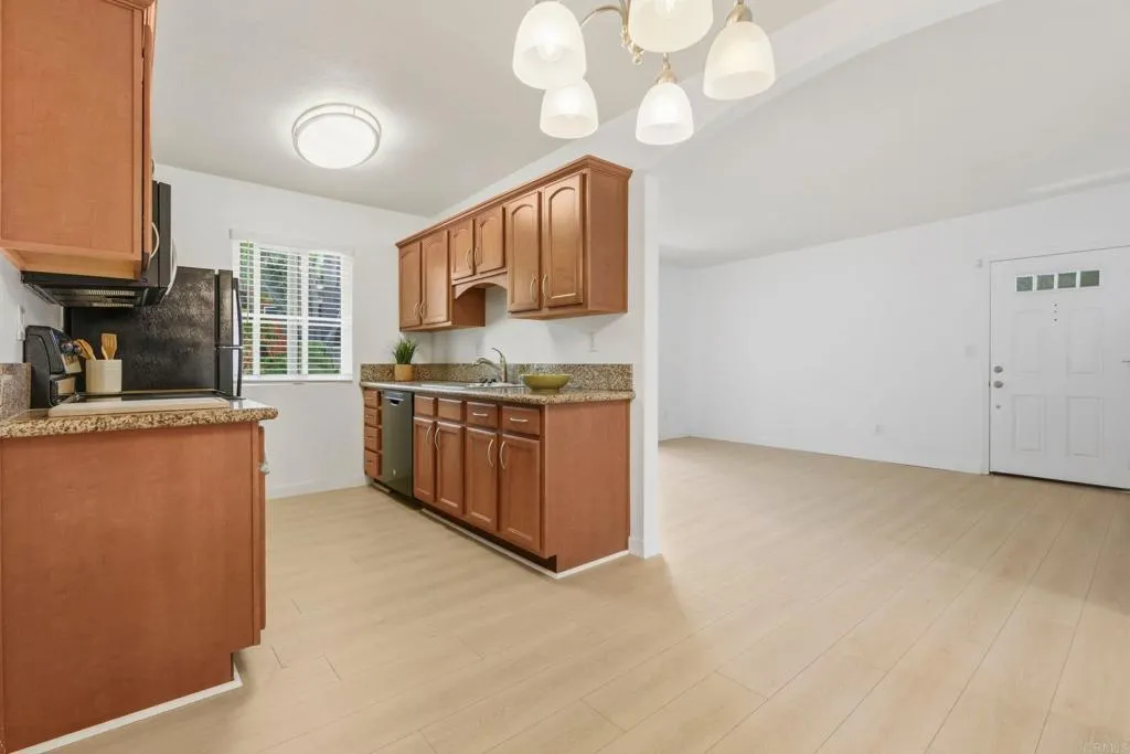 https://cdn.realtyfeed.com/cdn/127/306743149/b9d9789c3c6b0377541ee732ddb648d1.webp
