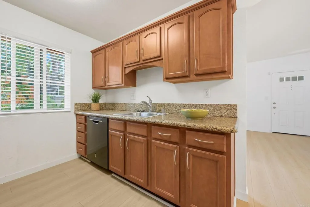 https://cdn.realtyfeed.com/cdn/127/306743149/f2bf028767ce998c5df3c7e5367d940d.webp