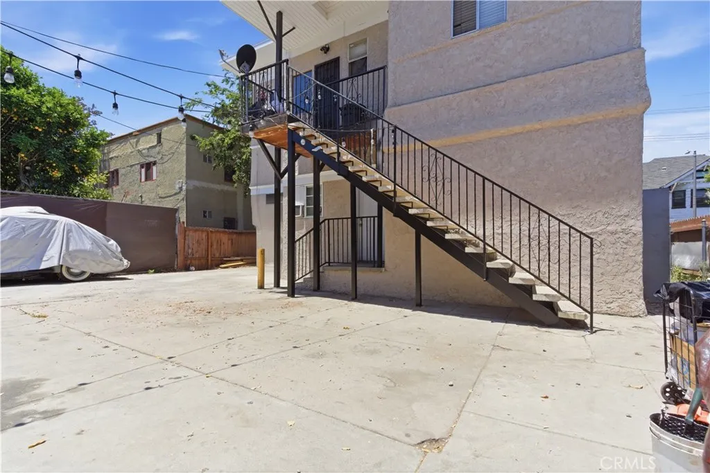 2208 Toberman Street, Los Angeles, CA 90007 - Photo 3 of 18, Los Angeles, CA