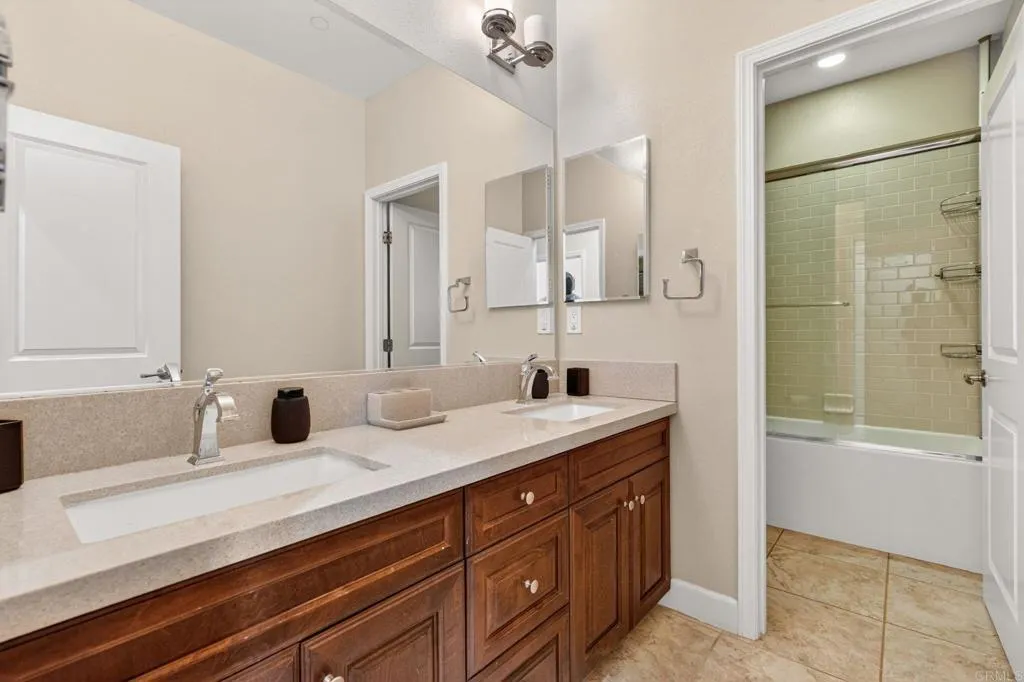 https://cdn.realtyfeed.com/cdn/127/306743162/4dce0df0fbe928b58e2d899af119d9c4.webp