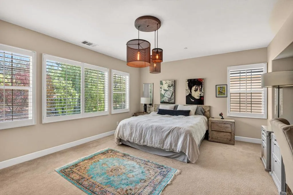 https://cdn.realtyfeed.com/cdn/127/306743162/820b2411050a26a348cddefe7bed9bff.webp