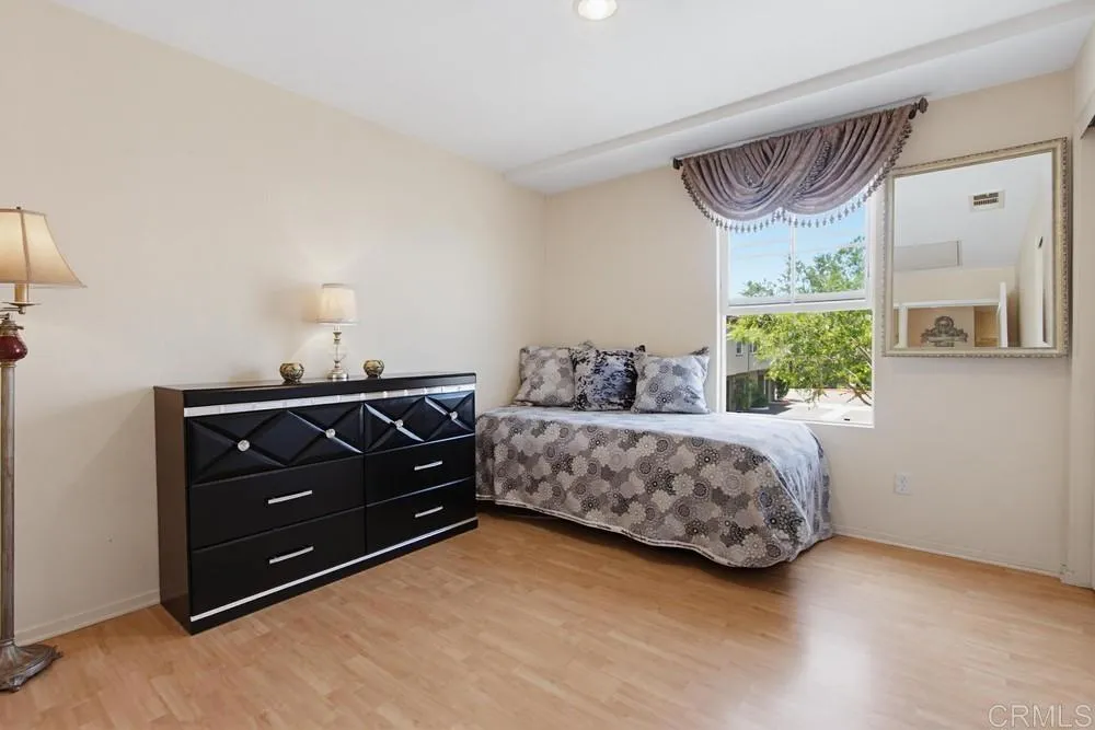 https://cdn.realtyfeed.com/cdn/127/306743168/27cc2aebff1ed1f75882e829976f9079.webp
