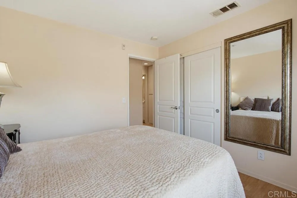 https://cdn.realtyfeed.com/cdn/127/306743168/b5f8ffb8b1498c93af88650ab2d9fc2a.webp