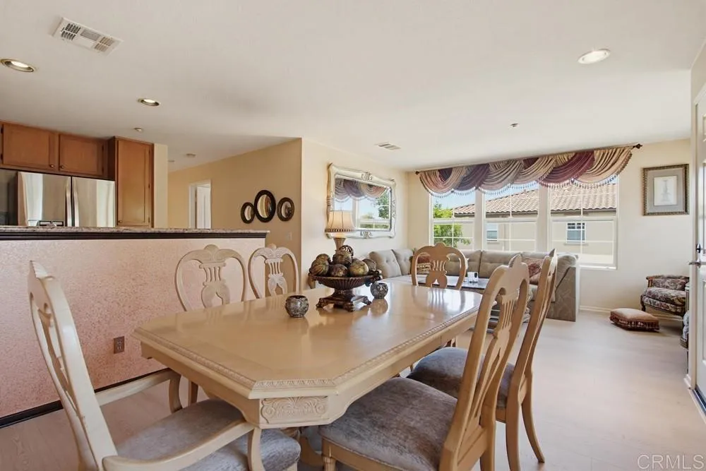 https://cdn.realtyfeed.com/cdn/127/306743168/bf3cbab67eb9b438158362eb8e0ca2fb.webp