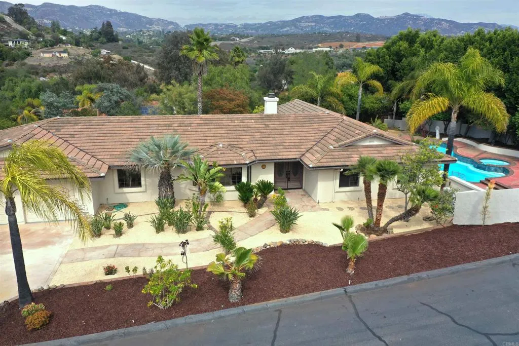 https://cdn.realtyfeed.com/cdn/127/306743190/060f866f5ae6d9450a03a3d148c4f2f6.webp