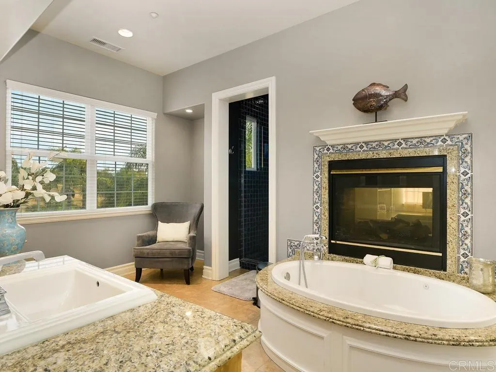 https://cdn.realtyfeed.com/cdn/127/306743205/05d0146e68dbe9d3d97100e5d6bcdb2e.webp