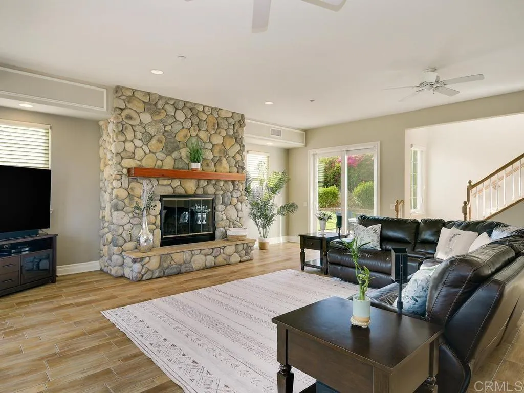 https://cdn.realtyfeed.com/cdn/127/306743205/4c7223b1ed6b12843376989218203d7f.webp