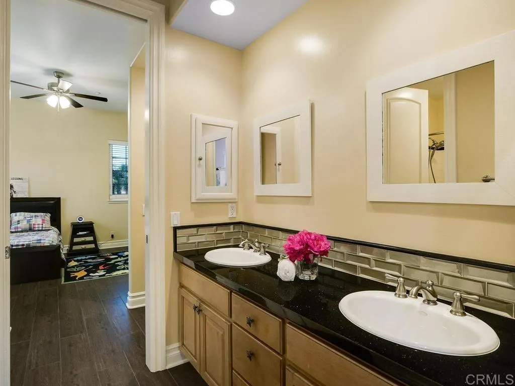 https://cdn.realtyfeed.com/cdn/127/306743205/9e621be1e36f0de0fc58dfef5dd5cbdf.webp