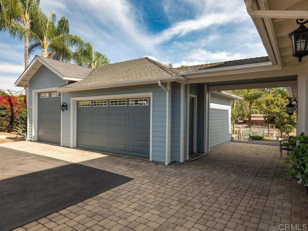 https://cdn.realtyfeed.com/cdn/127/306743205/d60534f682187ddf9b596ef726ed5b9c.webp
