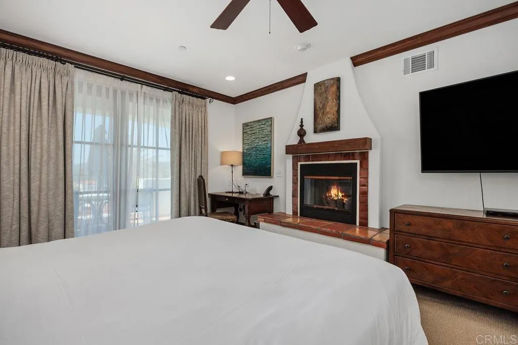 https://cdn.realtyfeed.com/cdn/127/306743235/82f5bbdefd7443ec0797c4316c4529a2.webp