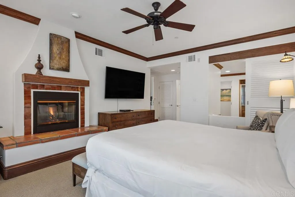 https://cdn.realtyfeed.com/cdn/127/306743235/b2af479eae08c712cc4bfe6fd367b4d9.webp