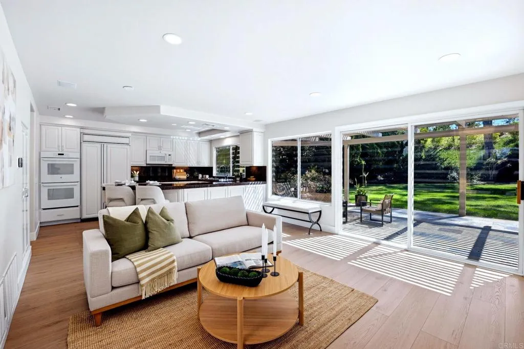https://cdn.realtyfeed.com/cdn/127/306743259/edad174313c25582351058d4a9c52f43.webp