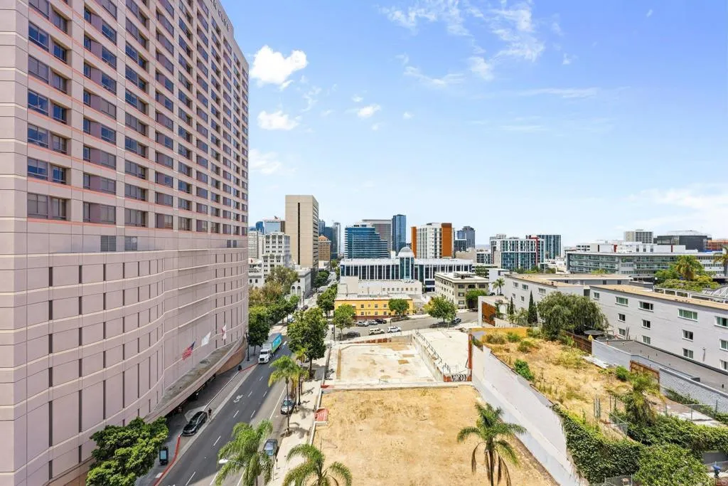 https://cdn.realtyfeed.com/cdn/127/306743321/342ad6ec76e848ec867ac7152c9a2500.webp