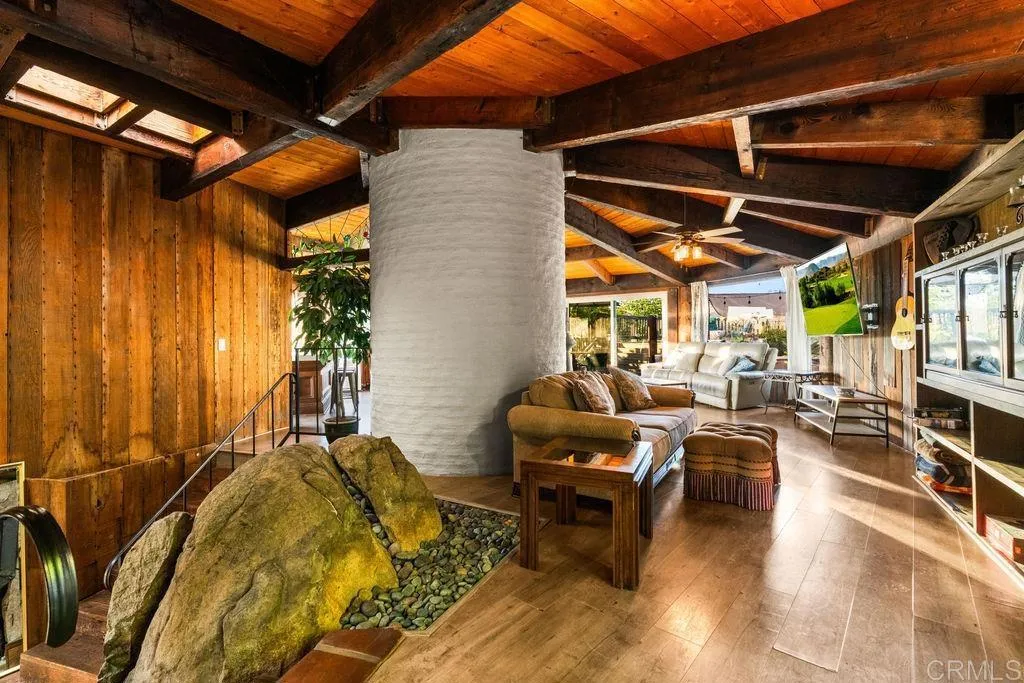 https://cdn.realtyfeed.com/cdn/127/306743325/0d4a124d057dbac4bda364aa098523e8.webp