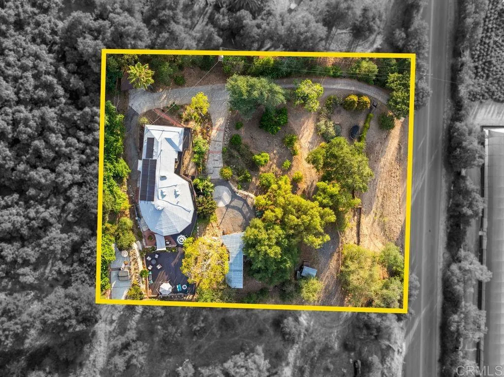 https://cdn.realtyfeed.com/cdn/127/306743325/2e2ecb5d5fa463eb490772f0bd858802.webp