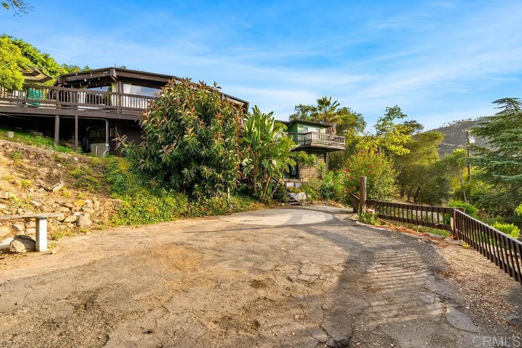 https://cdn.realtyfeed.com/cdn/127/306743325/47a025bdac8b835c7fd51c03c3d3d709.webp