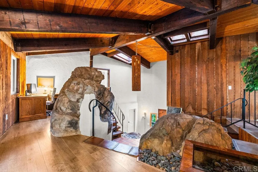 https://cdn.realtyfeed.com/cdn/127/306743325/4d055fbb3c115d64ba93ce3d2d4f400d.webp