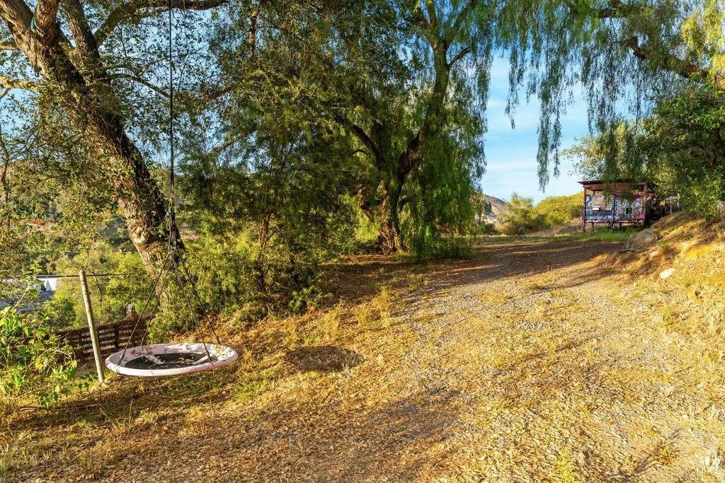 https://cdn.realtyfeed.com/cdn/127/306743325/d089a63a7f169607b2458d33d73e46d3.webp
