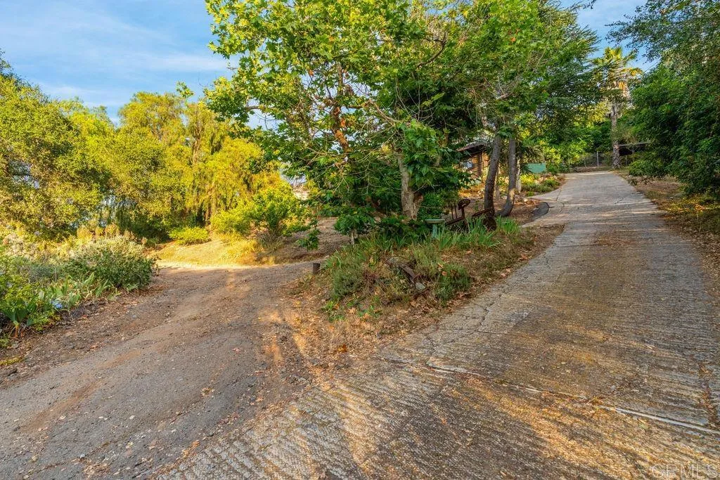 https://cdn.realtyfeed.com/cdn/127/306743325/d7aca3ab04178e131f8d7c514c55fcc9.webp