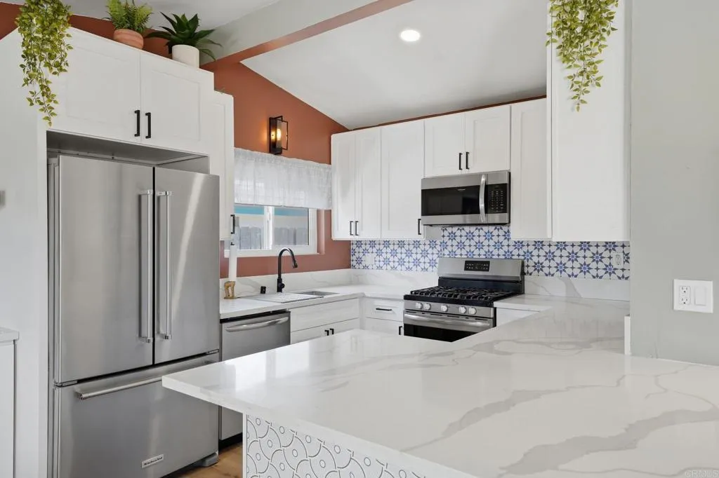 https://cdn.realtyfeed.com/cdn/127/306743329/21cfcd9c122a2af6ffda6a9e906fe889.webp