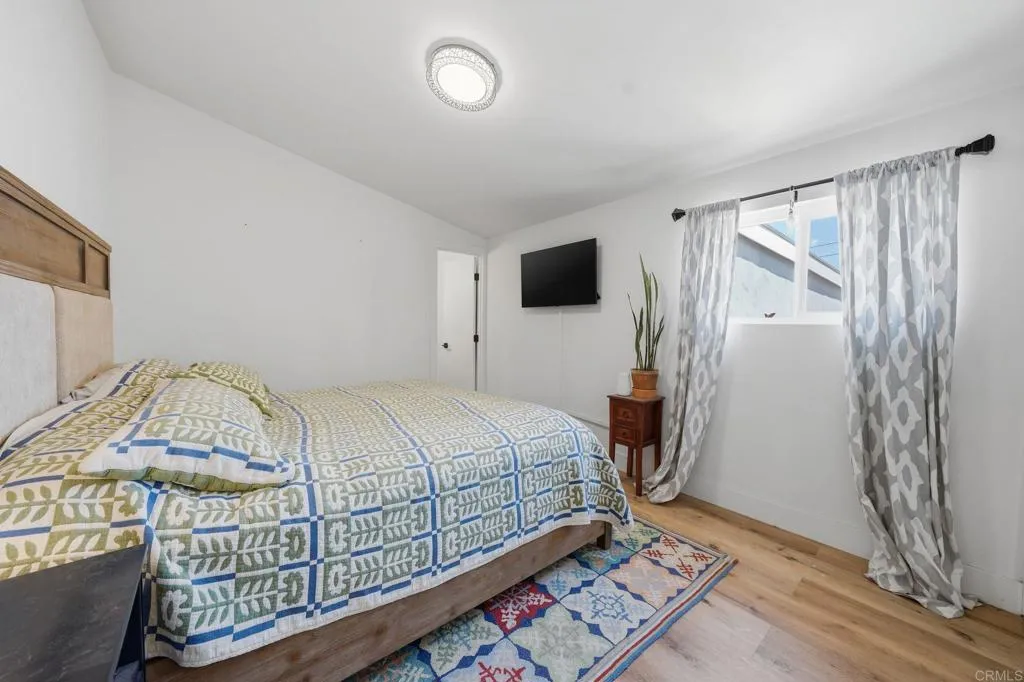 https://cdn.realtyfeed.com/cdn/127/306743329/432cf7ff73bbcf85af9cfa8df094fd3f.webp