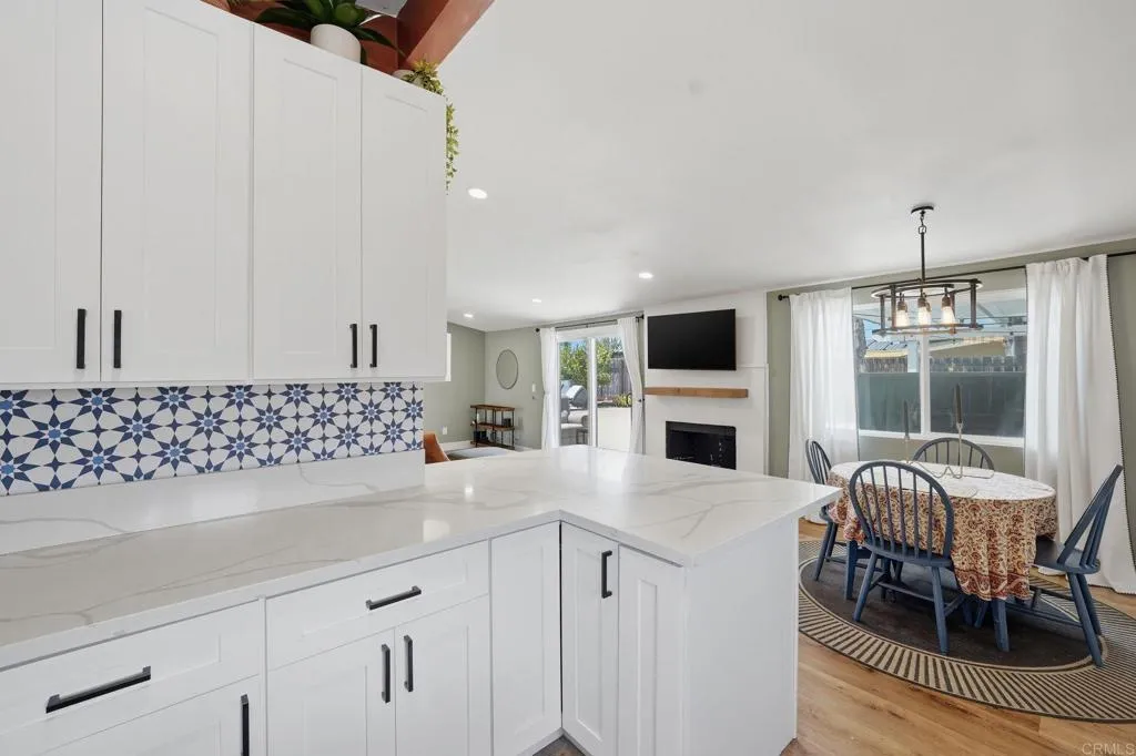 https://cdn.realtyfeed.com/cdn/127/306743329/a35bb06704d868212c55497bad08d2e7.webp