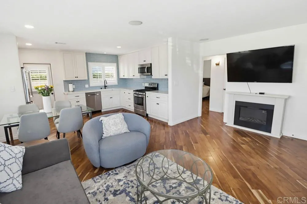 https://cdn.realtyfeed.com/cdn/127/306743371/001c4c777193f672e933f5ff03808636.webp