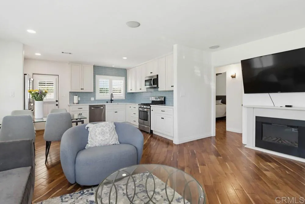 https://cdn.realtyfeed.com/cdn/127/306743371/278a7d0e501544c543e4f49461fb38ec.webp