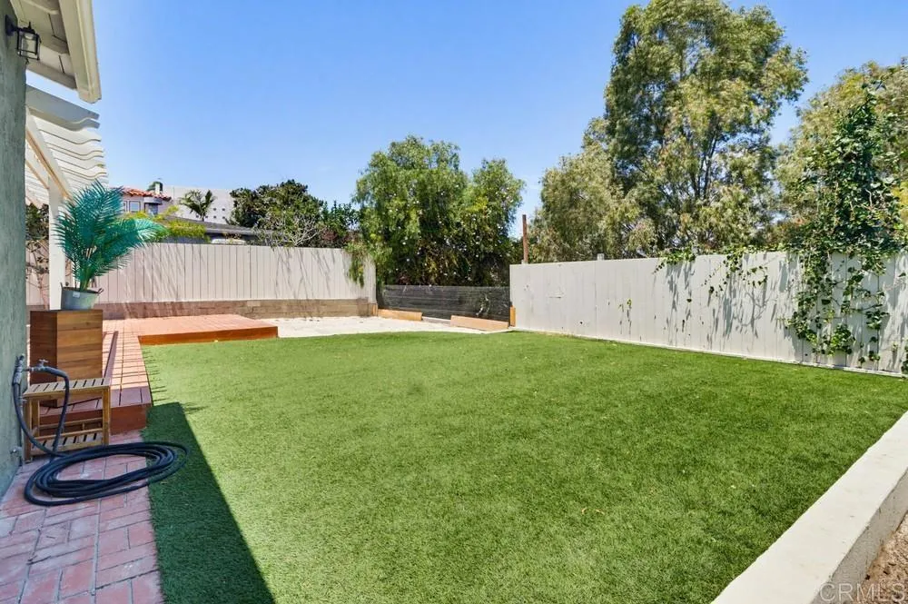 https://cdn.realtyfeed.com/cdn/127/306743371/374ac3d66675835d441777b5d22882cf.webp