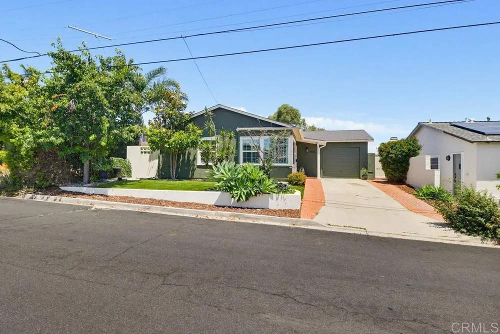 https://cdn.realtyfeed.com/cdn/127/306743371/ca45fa11654c8325ca586aad07e0e1ff.webp