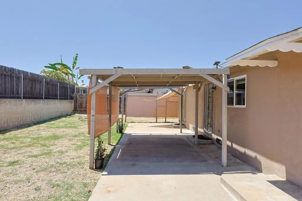 https://cdn.realtyfeed.com/cdn/127/306743377/87dc96b7349533bf47fe59747b664437.webp
