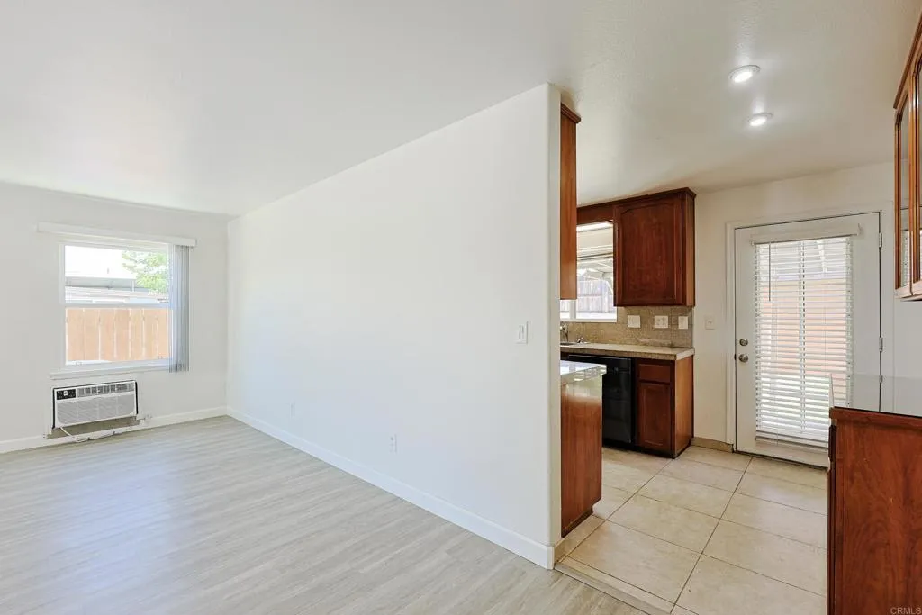 https://cdn.realtyfeed.com/cdn/127/306743377/c232ad10b07cc22233d0582c8d082d25.webp