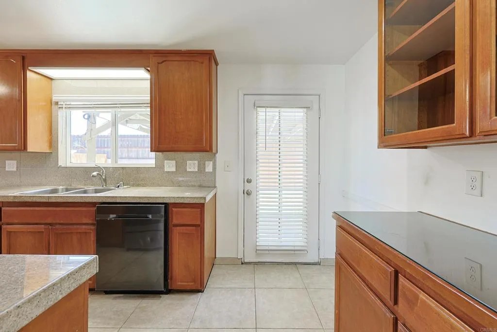 https://cdn.realtyfeed.com/cdn/127/306743377/e1dcd0b7c9c180882ed813773f78076a.webp