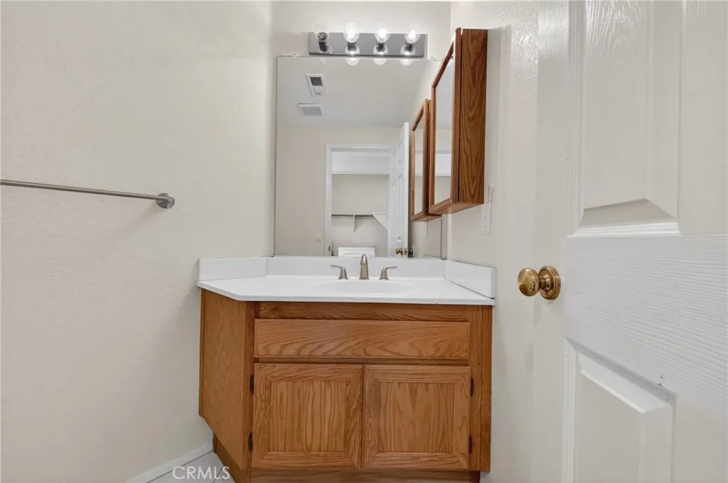 https://cdn.realtyfeed.com/cdn/127/306743381/051bbbdf8f5c287943534b35bf061100.webp