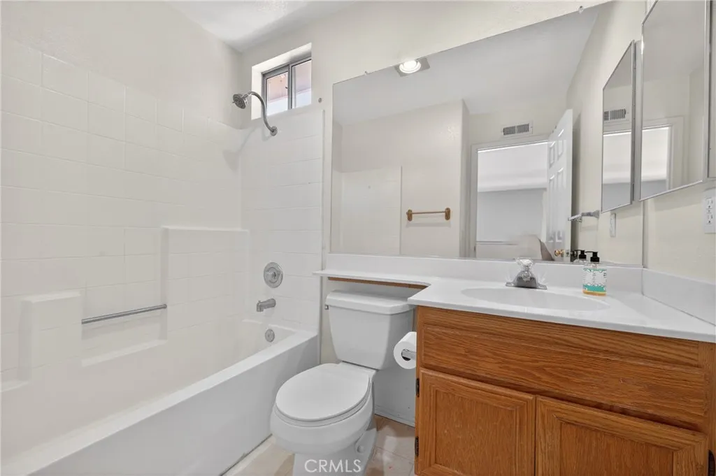 https://cdn.realtyfeed.com/cdn/127/306743381/1bdc85f83e5a47c57b7fb99be48f49f8.webp